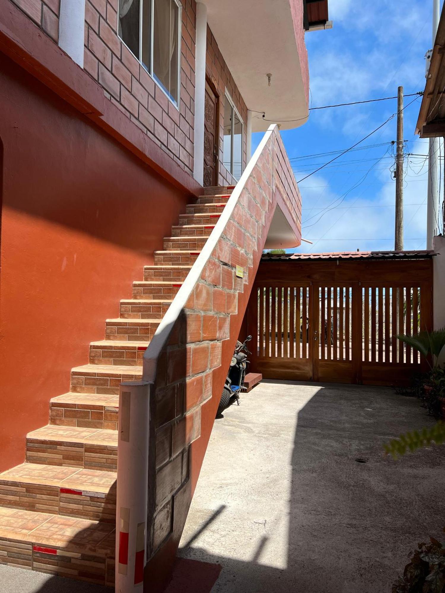 Hostal Cattleya Puerto Baquerizo Moreno Eksteriør billede