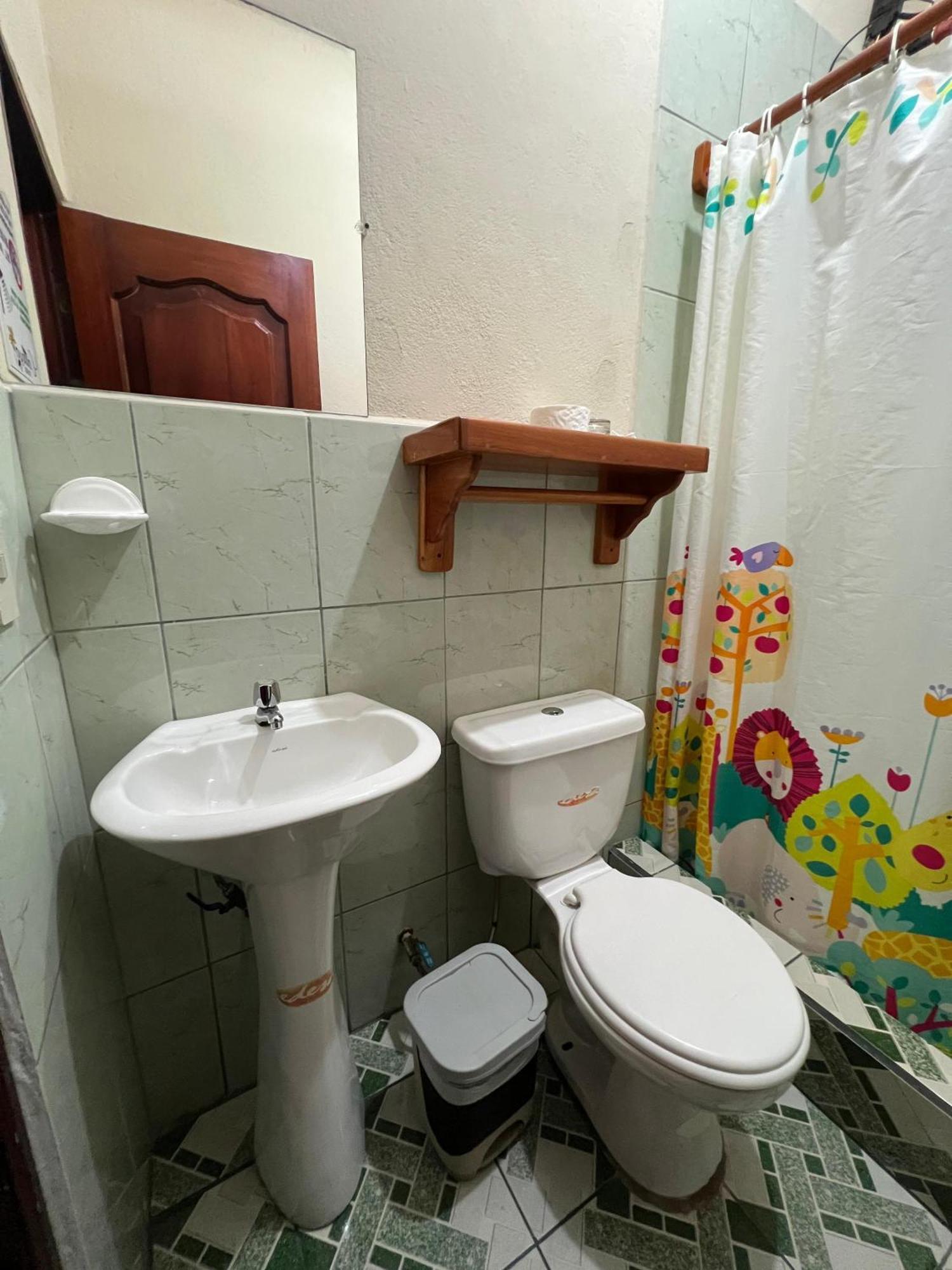 Hostal Cattleya Puerto Baquerizo Moreno Værelse billede