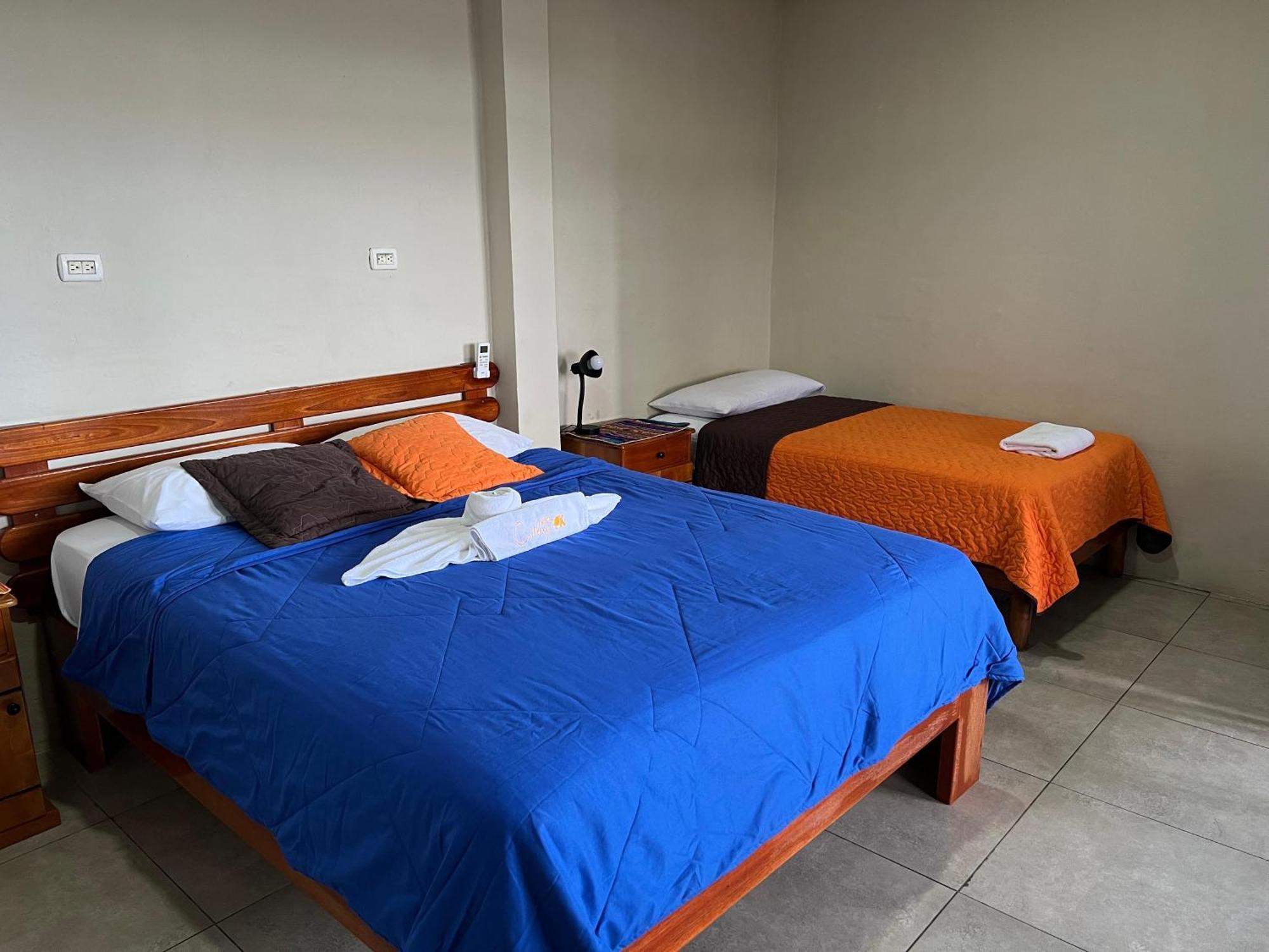 Hostal Cattleya Puerto Baquerizo Moreno Eksteriør billede